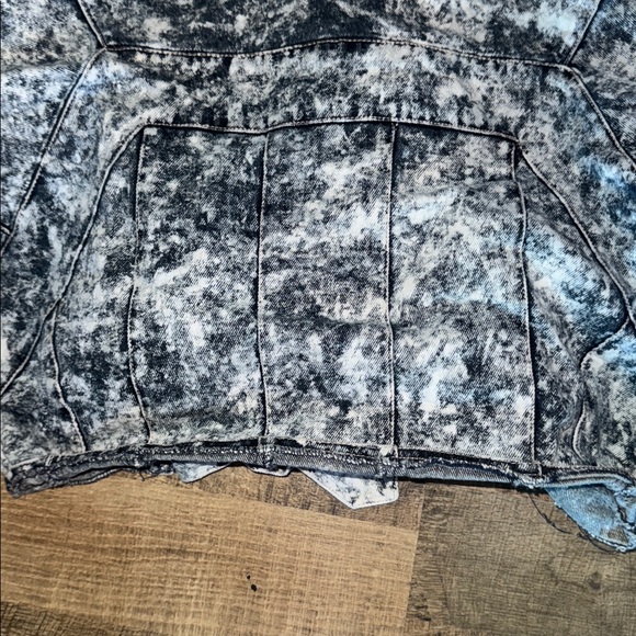 Vintage 80s "Checkpoint Charlie" Acid Wash Denim Jacket - Size XL - Picture 11 of 11